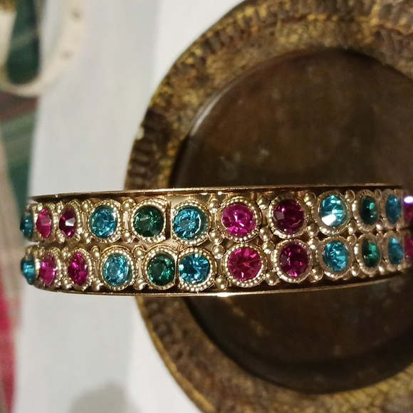 Silver Tone Metal Bangle Bracelet With Rhinestones - Picture 3 of 5